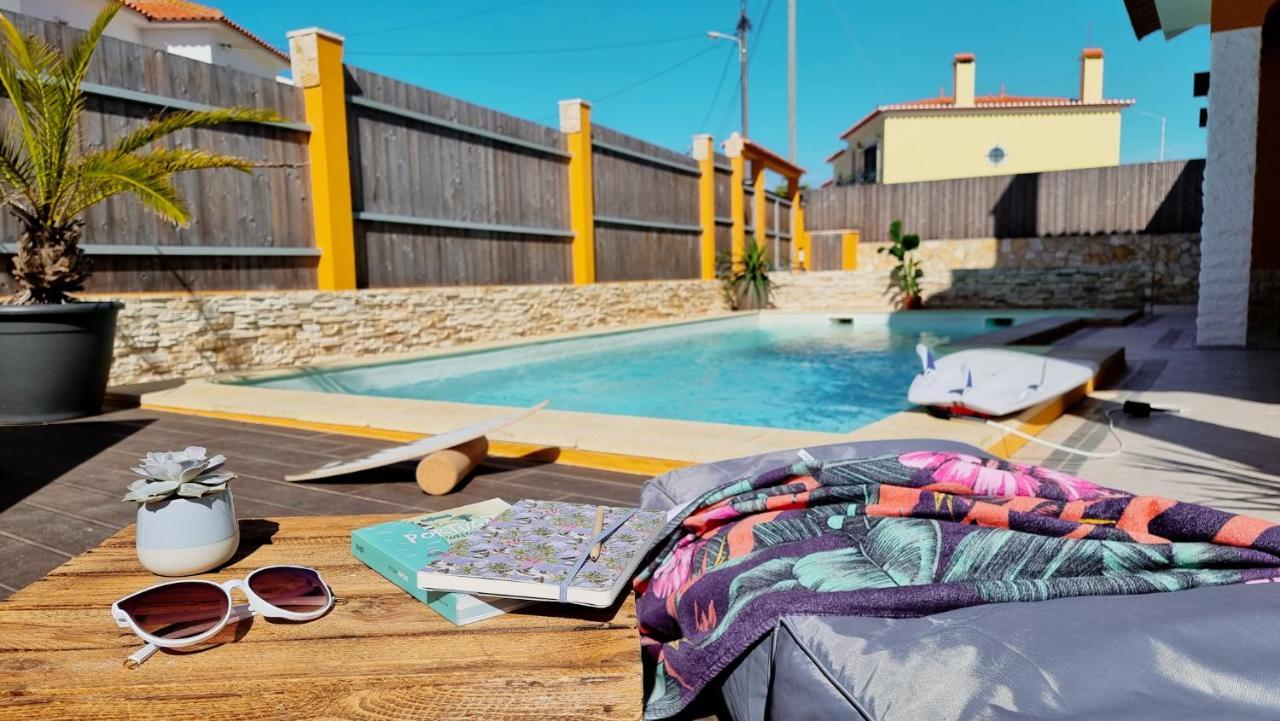 Hôtel Tika Surf Camp Ericeira à Carvoeira Extérieur photo