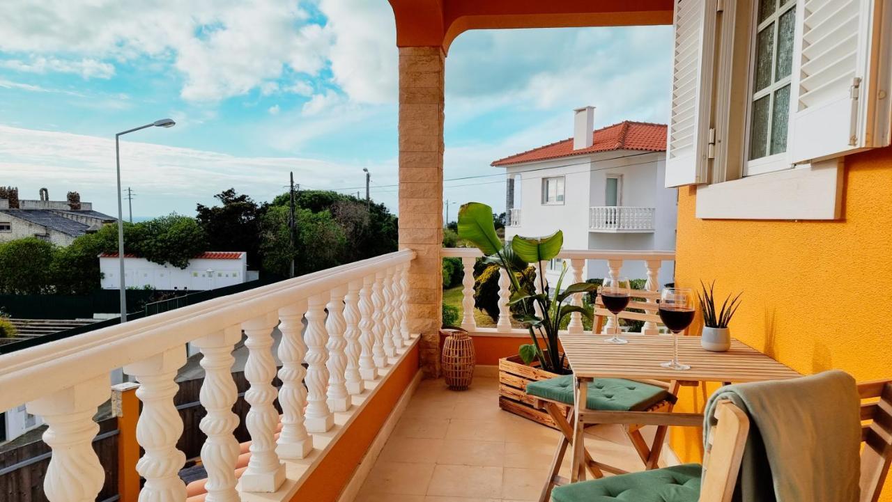 Hôtel Tika Surf Camp Ericeira à Carvoeira Extérieur photo